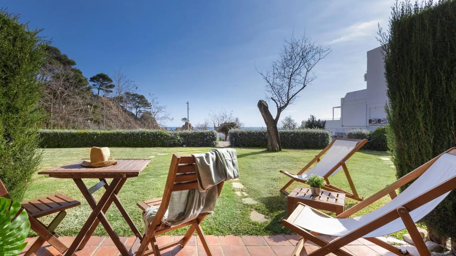 Lägenhet Lets Holidays Garden House In Front Of The Beach Tossa de Mar
